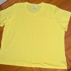 Women’s Columbia sportswear shirt
